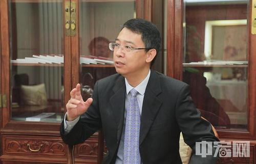 董.jpg